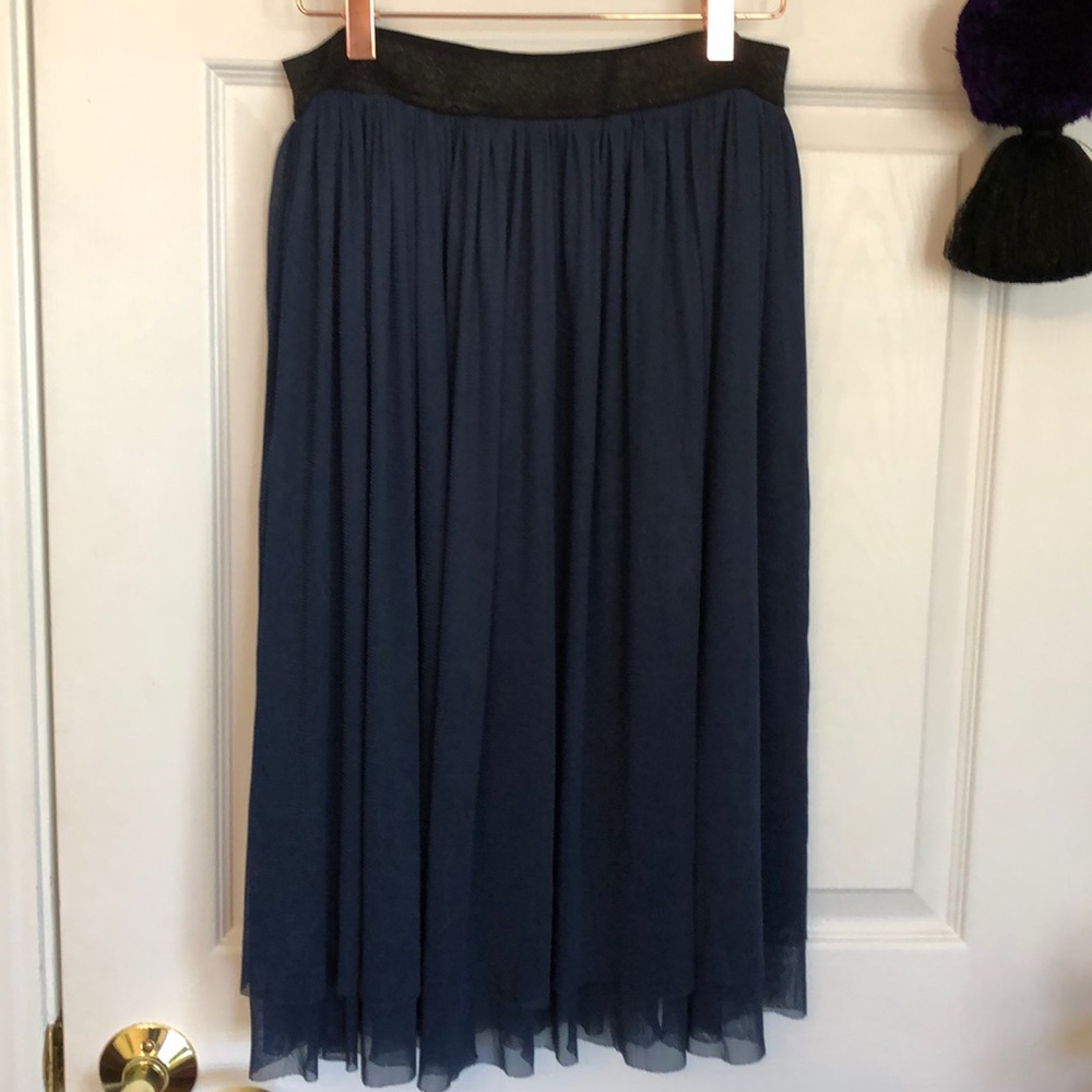 🌵 Long flowy skirt